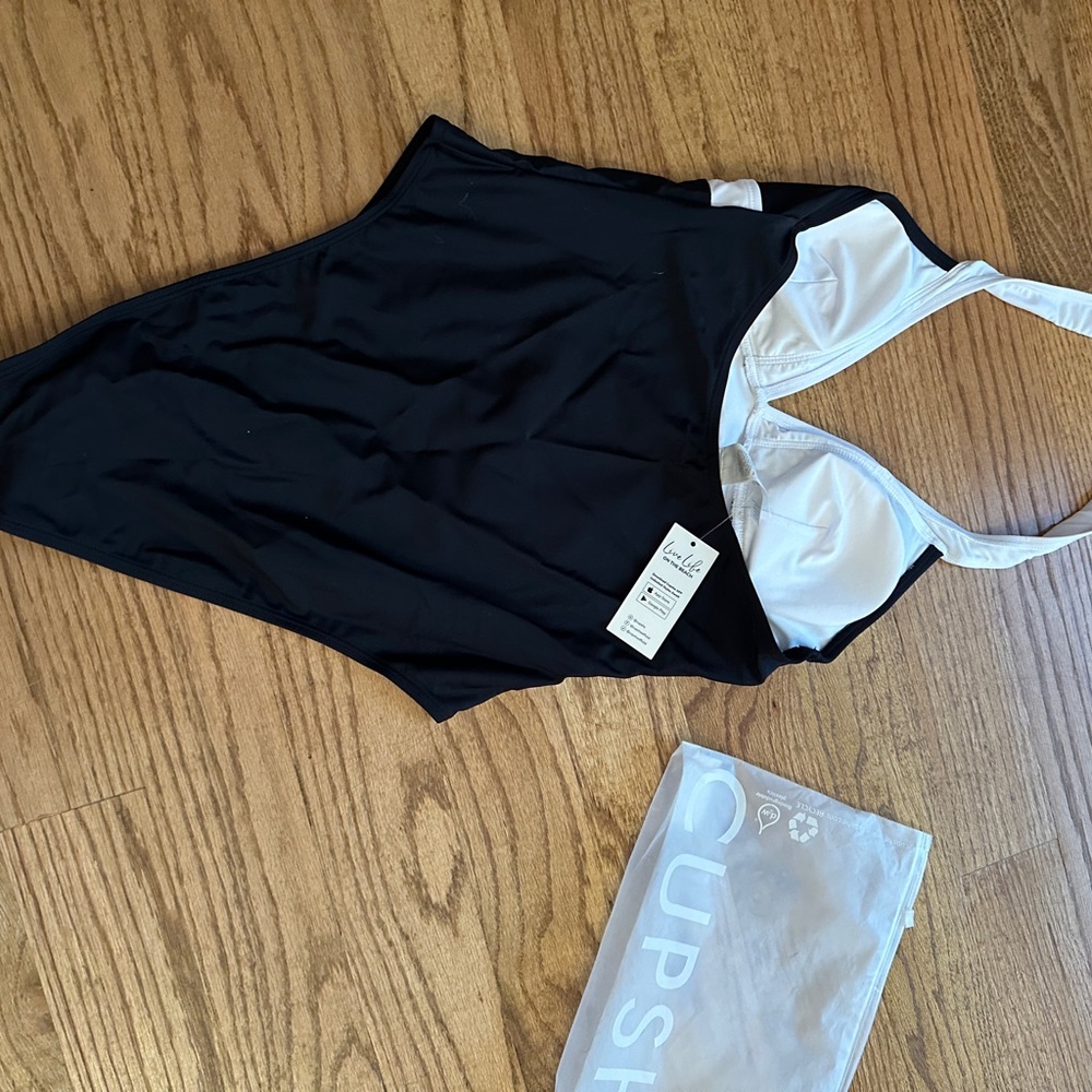 Cupshe nwt size m 12$ - Picture 5 of 7